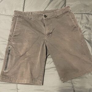 Men's The North Face Hommes Shorts Dark Gray Size 34 & 10" Inseam